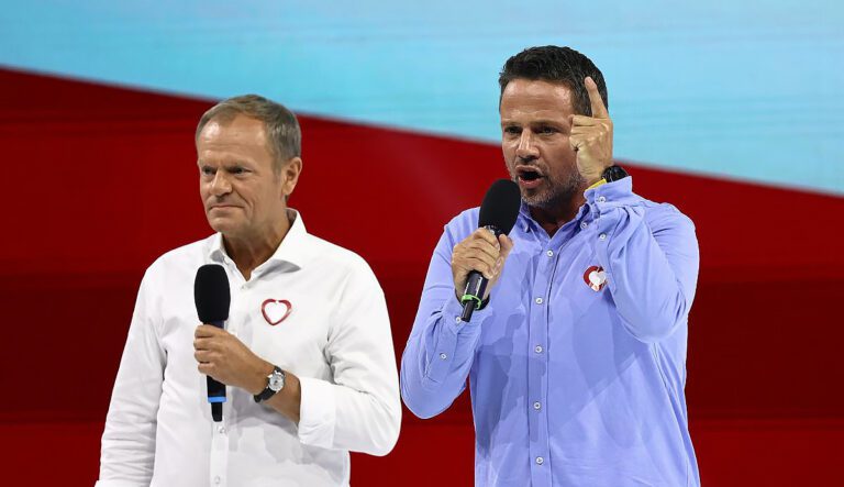 Partia Trzaskowskiego Tusk news 15 08 2025